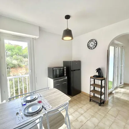 Apartment Confortable Avec Veranda Proche Centre Ajaccio, 2 Couchages, Parking Facile, Inclus - Fr-1-61-613